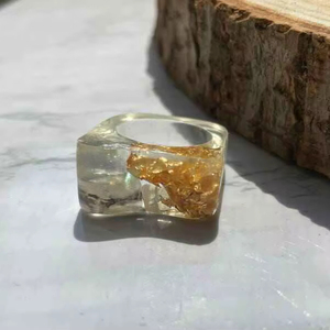 Resin Acrylic Rings Round Shape Handcrafted Love Ring Women Party Jewelry Wholesale Supply for Best Price - Product Image 1