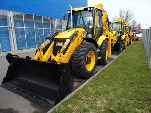 Tractor de retroexcavadora CAT 4WD bastante usado | Accesorio de cargador frontal y retroexcavadora | Equipo confiable para proyectos de ingeniería - Product Image 4