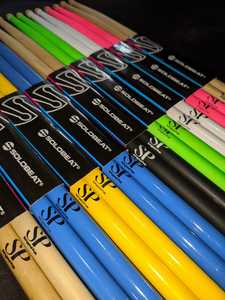 ไม้กลอง5A ไม้ตีกลองห้องเมเปิ้ลหนังแกะหัวกลองความทนทานกำหนดสีปลายกระบอก - Product Image 2