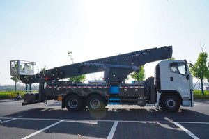 Camion plateforme élévatrice hydraulique avec commande double - Product Image 5