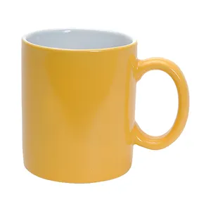 Tazza in Ceramica Personalizzata Celil, Gadget su Misura per Amanti del Caffè - Product Image 4