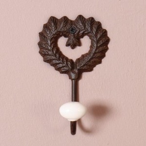 Gancho de pared de hierro negro con diseño clásico simple adecuado para la organización y decoración minimalista o tradicional del hogar - Product Image 4