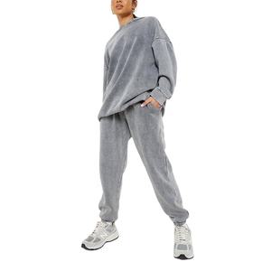 Ensemble de survêtement délavé à l'acide pour femme, en coton French Terry 450 GSM, style streetwear décontracté, avec sweat à capuche et pantalon de jogging, fabrication OEM sous marque privée - Product Image 1