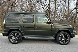 เมอร์เซเดส-เบนซ์ G550 รุ่นปี 2024 รุ่น Final Edition จำนวน 1 ใน 1500 คัน เครื่องยนต์ดีเซล V8 ทวินเทอร์โบ ยาง R20 สีเขียวมะกอกแม็กโน่ รถ SUV อุปกรณ์ครบครัน - Product Image 3