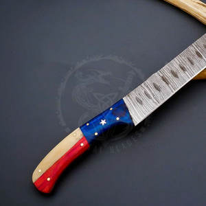 Couteau à drapeau Texas en acier damas forgé à la main de haute qualité avec manche en bois et gaine en cuir couteau à poitrine en gros - Product Image 4