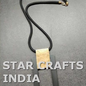 Festive Designer Noël À La Main Pendentif Chaîne Collier D'été À La Mode Unisexe Bijoux Hommes Femmes De La STAR CRAFTS INDE - Product Image 6