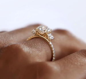 Bague classique en diamant taillé en or massif 10 carats bague de mariage en diamant cultivé en laboratoire bague de fiançailles en diamant taillé rond pour l'amour - Product Image 6