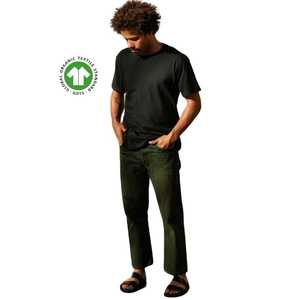 T-shirt à col côtelé pour hommes-Noir, jersey 4.3 oz, doux et flexible avec col côtelé pour un confort quotidien - Product Image 2