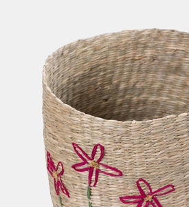 Delightful Round Seagrass Storage <b>Basket</b> With Embroidered Flowers Rustic Natural <b>Woven</b> <b>Basket</b> For Home Office Hotel Decor - Product Image 2