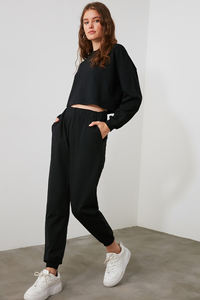 Chándal OEM de 2 piezas de lana gruesa para mujer, chándal de dos piezas para correr, conjuntos de Chándales, Top corto personalizado, ropa de entrenamiento, chándal con logotipo personalizado - Product Image 4