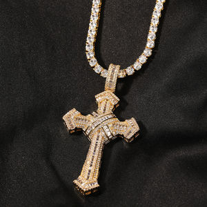 Collier pendentif croix diamant glacé pour femme Collier pendentif croix chrétienne plaqué or 14k Bijoux hip-hop unisexe - Product Image 1