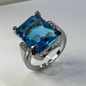 Anillo de compromiso de mujer de joyería fina hecho a mano con Topacio azul natural Piedra preciosa India Diamante Plata de ley Ocasiones de boda - Product Image 3
