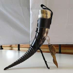 ฮอร์นเครื่องดื่มไวกิ้งธรรมชาติพร้อมที่ใส่หนังและขาตั้งโลหะ - Product Image 1