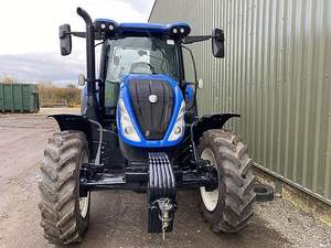 Tractor Agrícola New Holland T6.155 Usado en Buen Estado, Bajo Consumo de Combustible - Product Image 4