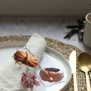 Anillos de Servilleta de Madera Ecológicos y Sostenibles, Diseño Moderno, Opción de Logotipo Personalizado, Decoración de Mesa para Bodas, Fiestas y Eventos, Disponibles en Stock - Product Image 5