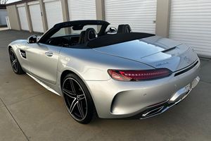 Mercedes-AMG GT C Roadster propre, modèle 2018 - Product Image 3
