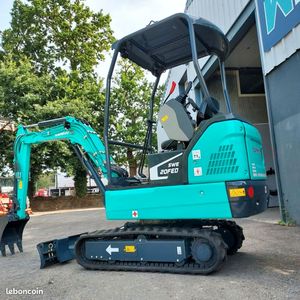 NUEVA MINIEXCAVADORA ELÉCTRICA SUNWARD SWE20FED, 4 a 6 Horas de Autonomía, Techo, Ancho de Vía Variable, Orugas de Goma, Cargador - Product Image 6