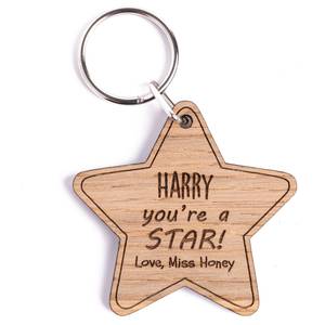 Porte-clés en bois de bambou en forme d'étoile de haute qualité cadeau souvenir confortable avec porte-clés en bois gravé au laser avec logo personnalisé - Product Image 3