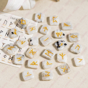 Juego de Runas Curativas Talladas en Piedra Lunar Arcoíris Natural para Feng Shui, Meditación y Decoración del Hogar, Venta al Por Mayor - Product Image 2