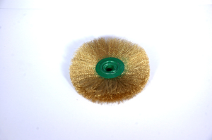 Brosse à roue en fil de laiton en vente chaude pour l'entretien industriel ou le nettoyage et la fabrication de surfaces métalliques, disponible en grande quantité - Product Image 5