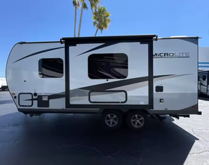Autocaravana/Remolque de Viaje Forest River Flagstaff Micro Lite 21FBRS 2022 2023 - Product Image 2