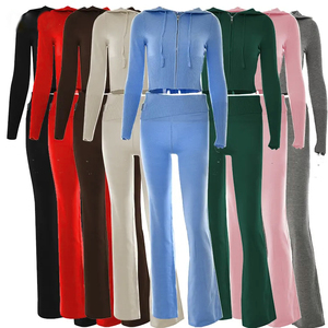 Chándal de calidad premium para mujer con sudadera con cremallera y pantalones con su chándal con logotipo personalizado - Product Image 1