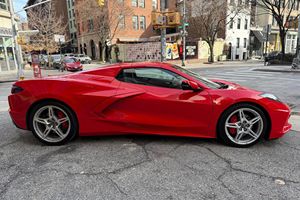 2023 Chevrolet Corvette Stingray Cabriolet 1LT Essence faible kilométrage - Product Image 4