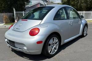 Volkswagen New Beetle Turbo S 2003 Usado, Estilo Retro, TurboFun, Listo para la Calle, en Venta - Product Image 3