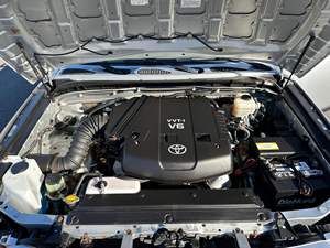 TOYOTA FJ CRUISER d'occasion 2008, conduite à gauche/droite - Product Image 5