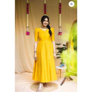 Elegante vestido de seda para fiesta Dream Fancy Neck & Shoulder Detailing Paso a la elegancia con este impresionante atuendo - Product Image 1