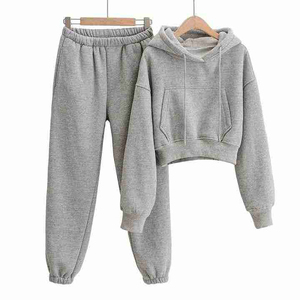 Vente en gros de survêtement de jogging en molleton de coton gris court personnalisé pour femmes, deux pièces, survêtements à capuche unis - Product Image 3