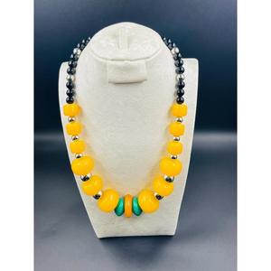 Collier en résine fait main, accessoire de mode très vendu, pour un usage quotidien et un cadeau disponible au meilleur prix - Product Image 1