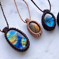 Collier en macramé en gros, pierres de labradorite, 15x30 mm environ, forme ovale, fil noir, serti en bezel, pour elle