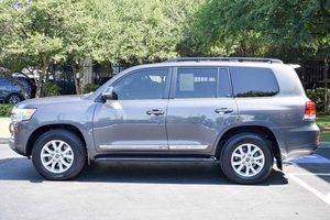 Toyota Land Cruiser SUV 2020, 8 Asientos, Interior de Cuero, Faros LED, Neumáticos R20, Transmisión Automática - Product Image 5