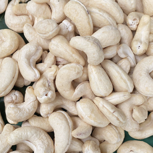 Noix de cajou W320 exportées vers nous, UE, Moyen-Orient de Santigo Fournisseur de confiance du Vietnam - Product Image 1
