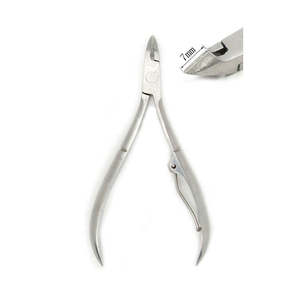 Pince à cuticules 12cm en acier inoxydable plat à double ressort avec verrouillage de sécurité de qualité supérieure fabriquée au Pakistan - Product Image 5