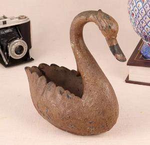 Pot antique en forme de cygne pour la décoration de la maison Pot de fleur avec des formes assorties Mariages en métal verre laiton Vase de table - Product Image 1