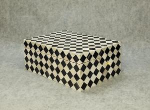 Caja de anillo de madera con incrustaciones de cuerno de hueso cuadrado blanco y negro elegante organizador de joyería India exhibición de escritorio tamaños colores por HF CRAFTS - Product Image 2