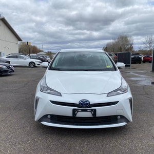 Usado 2022 T * oyota Prius LE AWD-e - Product Image 1