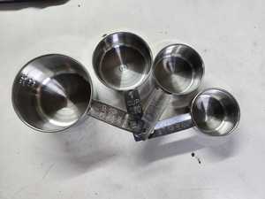 Juego de tazas medidoras de acero inoxidable de 4 piezas ecológicas más vendidas con marcas grabadas para cocinar y hornear Apto para lavavajillas - Product Image 6