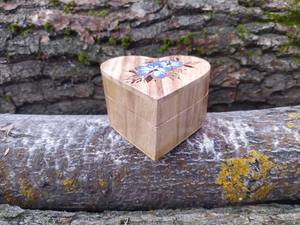 Caja de Joyería en Forma de Corazón de Madera Maciza Premium, Caja de Madera Hecha a Mano para Guardar Joyas, Decoración del Hogar, Regalo - Product Image 6