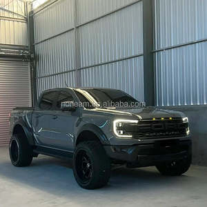 Pick-up 4x4 essence d'occasion 2023 2024, éclairage LED, sièges confortables, fonctionnalités de sécurité intelligentes, propre, fourni du Japon - Product Image 5