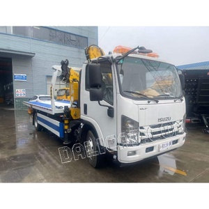 <span class=keywords><strong>Prix</strong></span> d'usine 1Suzu Camion de dépannage 4x2 8 tonnes à plateau plat avec grue de 5 tonnes à vendre - Product Image 2