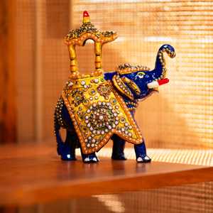 Elefante Ambabari de Piedra con Diseño Tradicional y Técnica Meenakari para Ocasiones de Diwali - Product Image 1