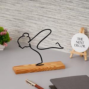 Sculpture de pose de yoga élégante en métal noir pour femme avec base en bois Décor de table moderne ajoute une ambiance artistique calme - Product Image 3