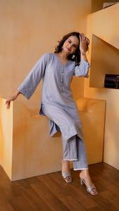 Salwar Kurta Tradicional para Niña con Bordado para Fiestas - Product Image 3