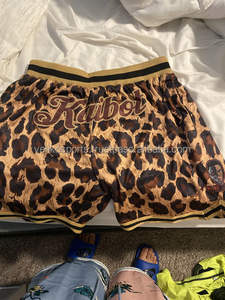 Short de basket-ball personnalisé pour hommes, short de gym décontracté et écologique avec fermeture à glissière, motif solide anti-rides, service OEM - Product Image 6