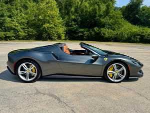 USADO EN BUEN ESTADO 20024 296 GTS Convertible RWD Híbrido Turbo R20 Asientos de Cuero Interior Claro ACC - Product Image 3