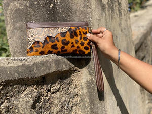 Cartera de mano de cuero con herramientas para mujer, monedero con pelo, elegante, de cuero - Product Image 4