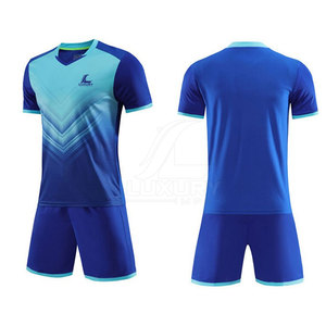 Maillots et shorts de football personnalisés 2025 – Votre propre design, respirants, légers, sublimation sur mesure – Collection été - Product Image 1